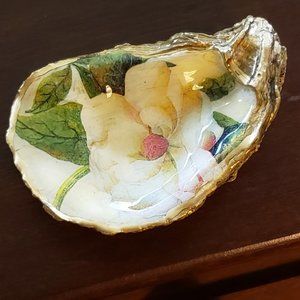 Free Shipping Handcrafted Oyster Shell Art Dish.